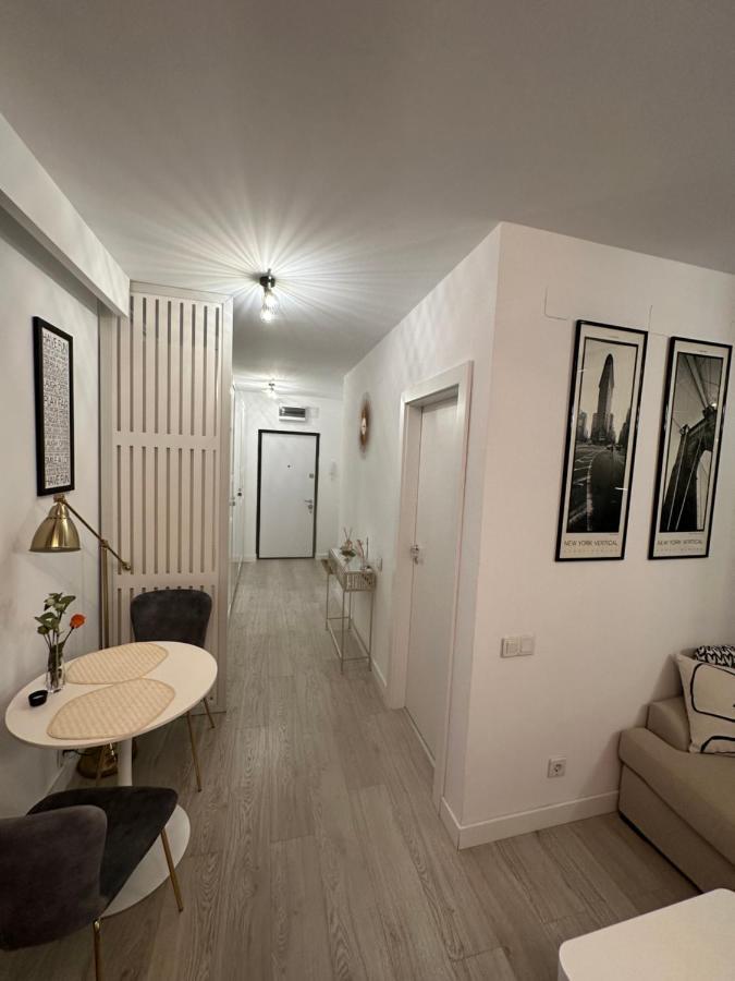 Boutique Apartment Bukarest Exteriör bild