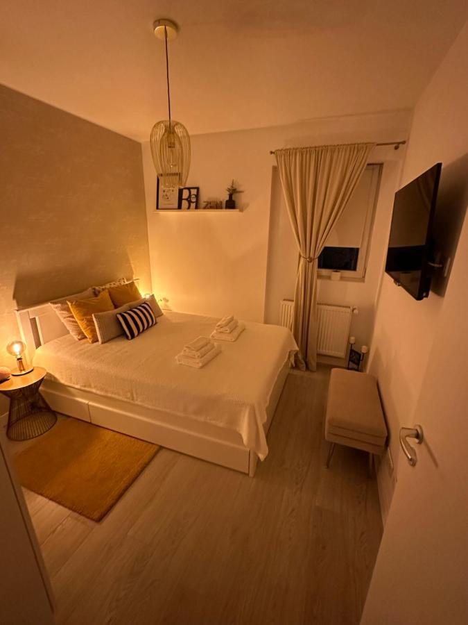 Boutique Apartment Bukarest Exteriör bild