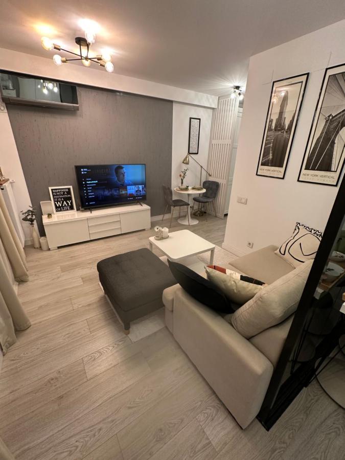 Boutique Apartment Bukarest Exteriör bild