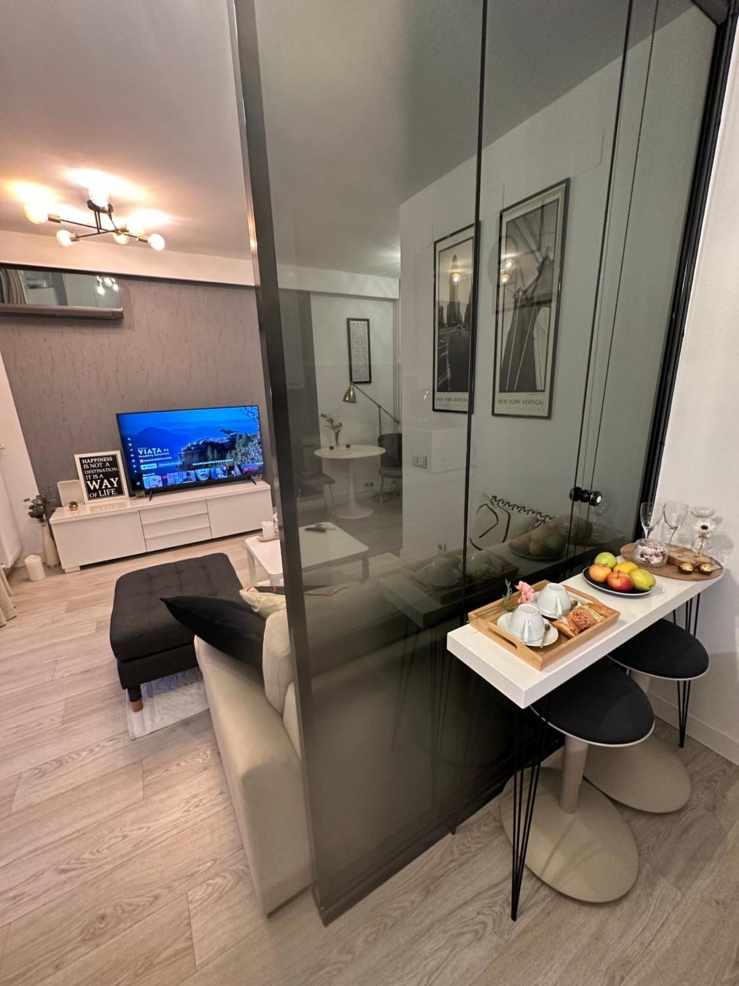Boutique Apartment Bukarest Exteriör bild