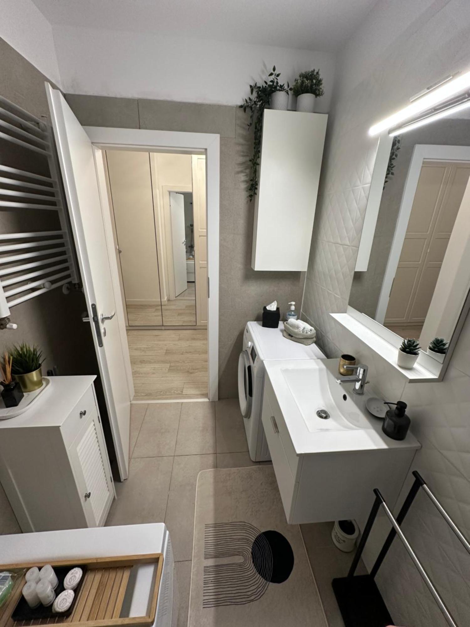 Boutique Apartment Bukarest Exteriör bild